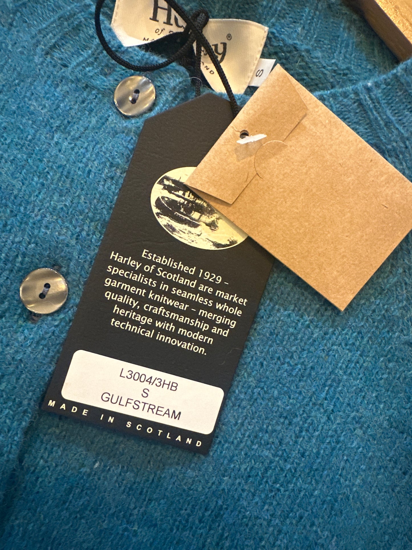 Harley Of Scotland New Shetland Cardigan In Vibrant Gulfstream