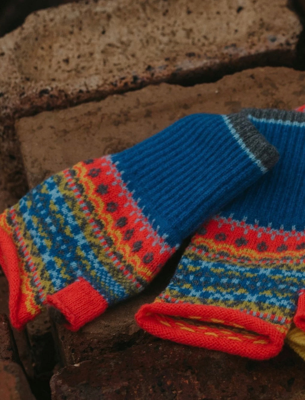 Eribe Merino Alloa Open Mitt In Gorgeous Charm-Bonnie