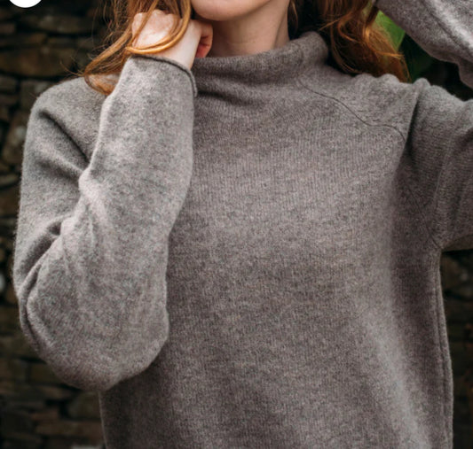 Eribe Corry Raglan Pulllover In Vole