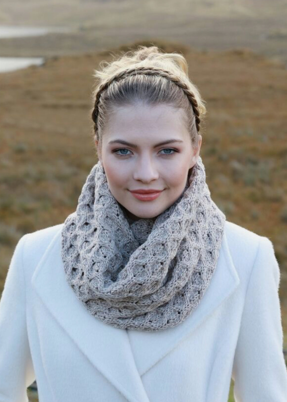 SALE Unisex Honeycomb Infinity Snood