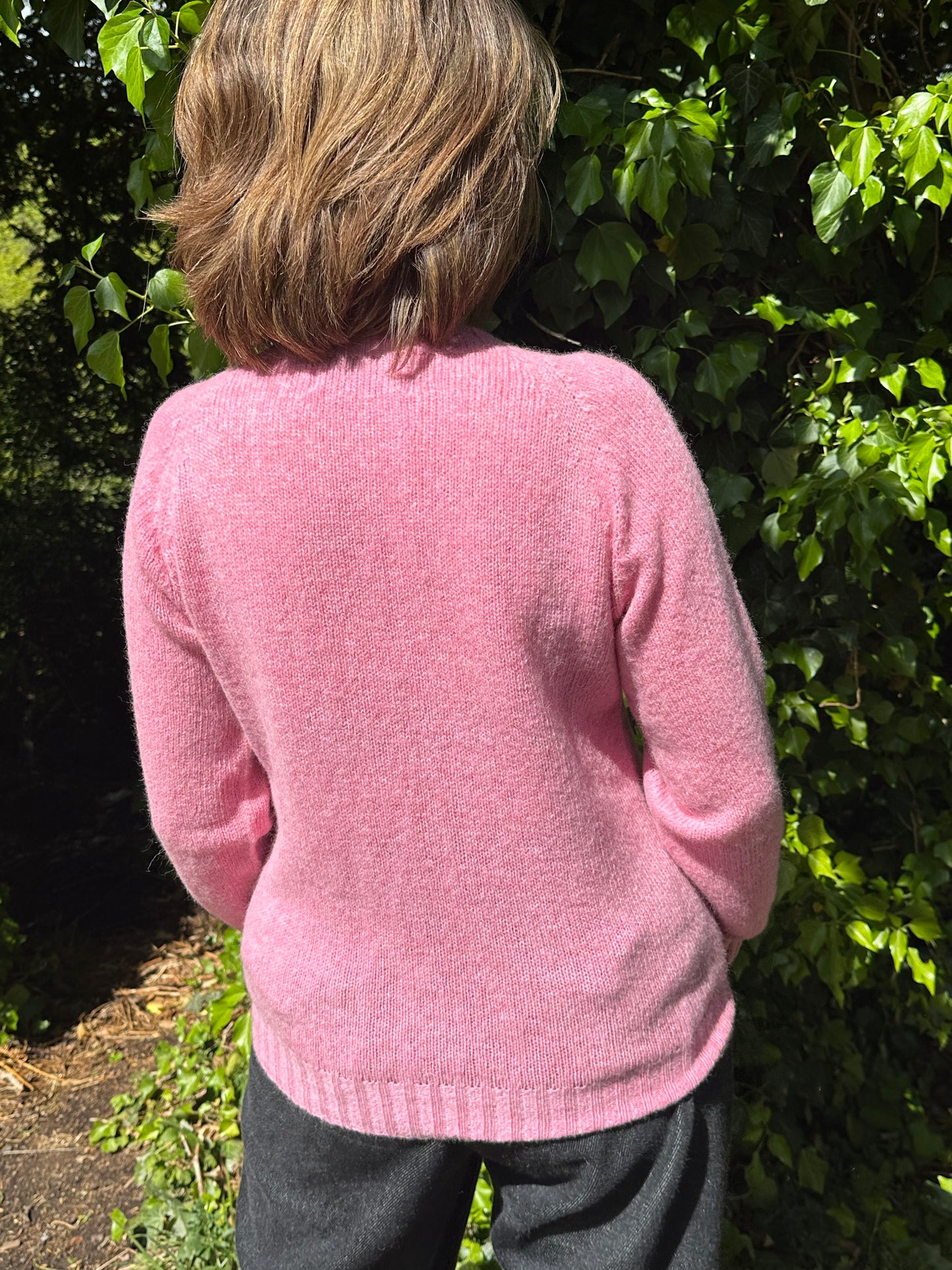 Harley Of Scotland New Shetland Cardigan In Sakura