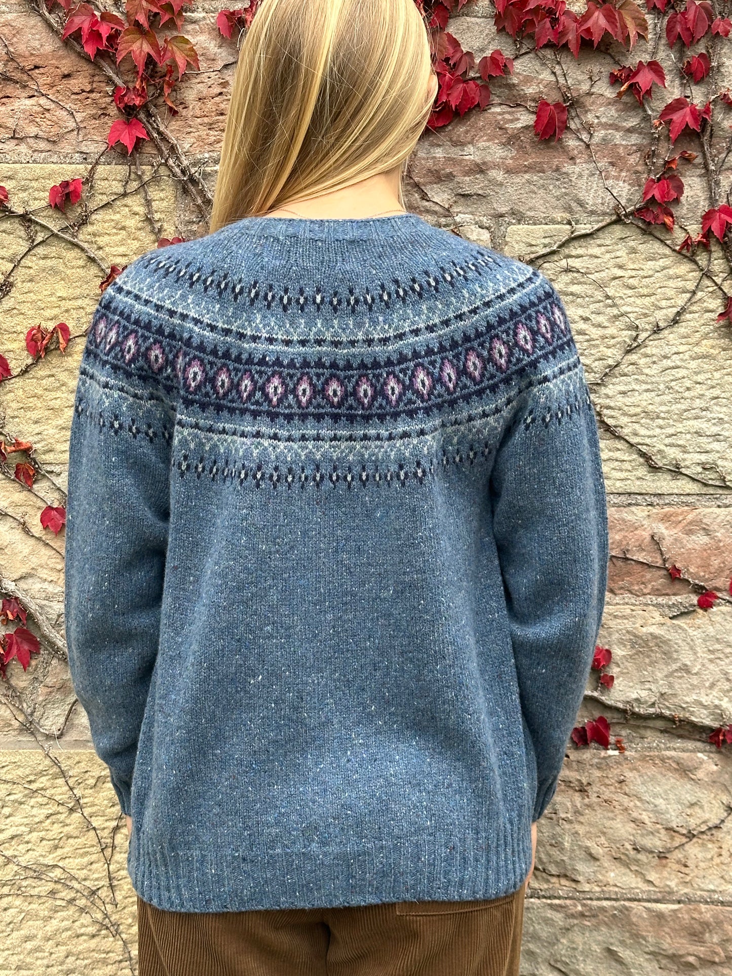 Harley Of Scotland Cardigan in Ossian 25