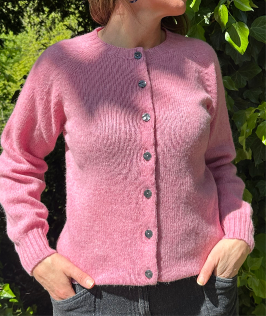 Harley Of Scotland New Shetland Cardigan In Sakura