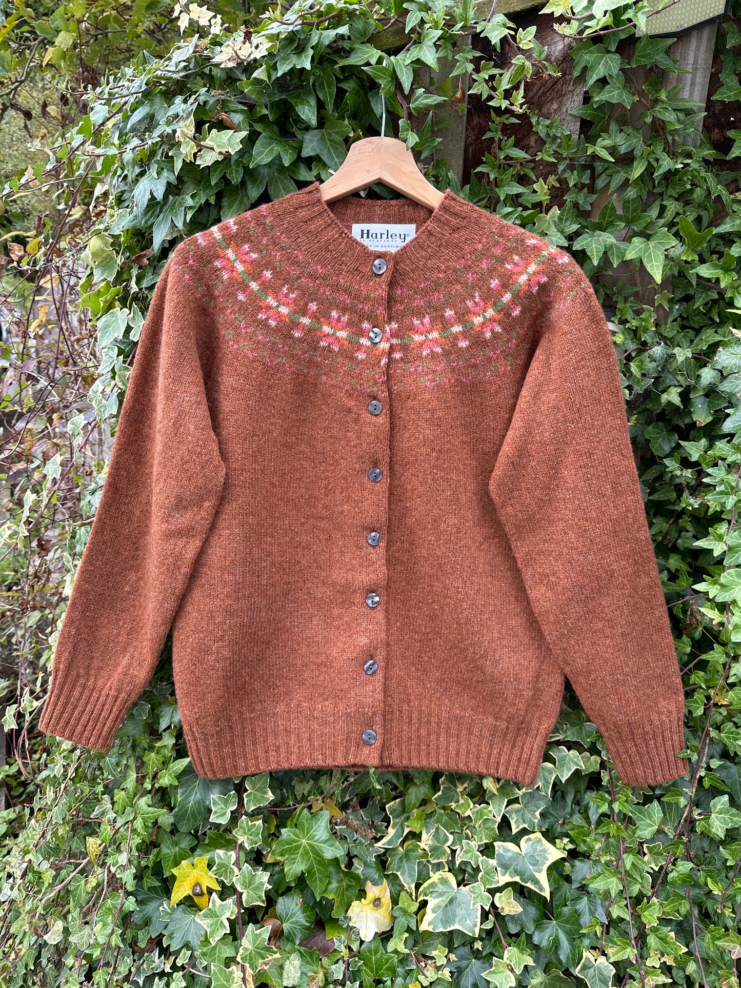 Harley Of Scotland New Fairisle Cardigan In Sienna