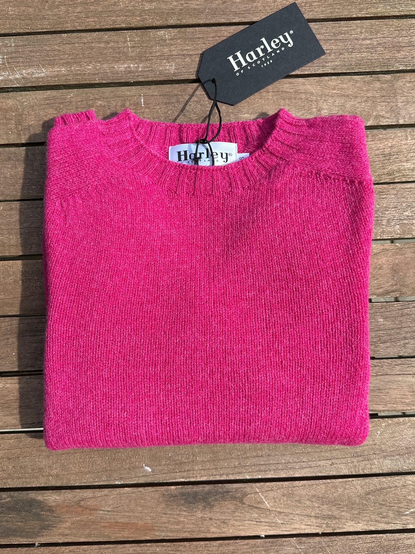 New Harley Of Scotland Crew Neck Sweater In Lipstick