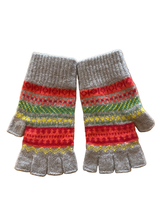 Green Grove Weavers Staffa Fingerless Glove in Fie