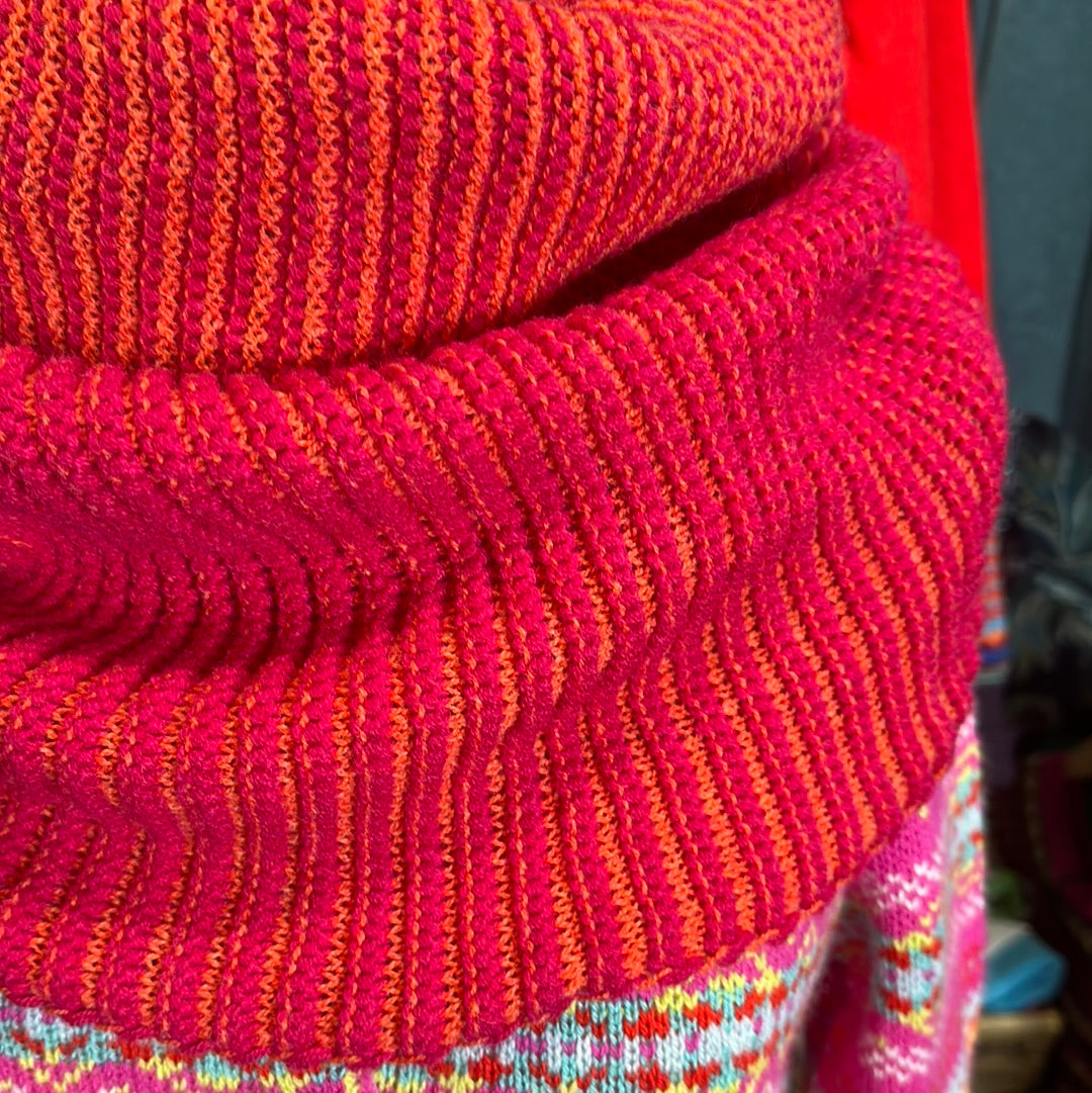 Eribe Corry Tonal Cowl Ruby S4155