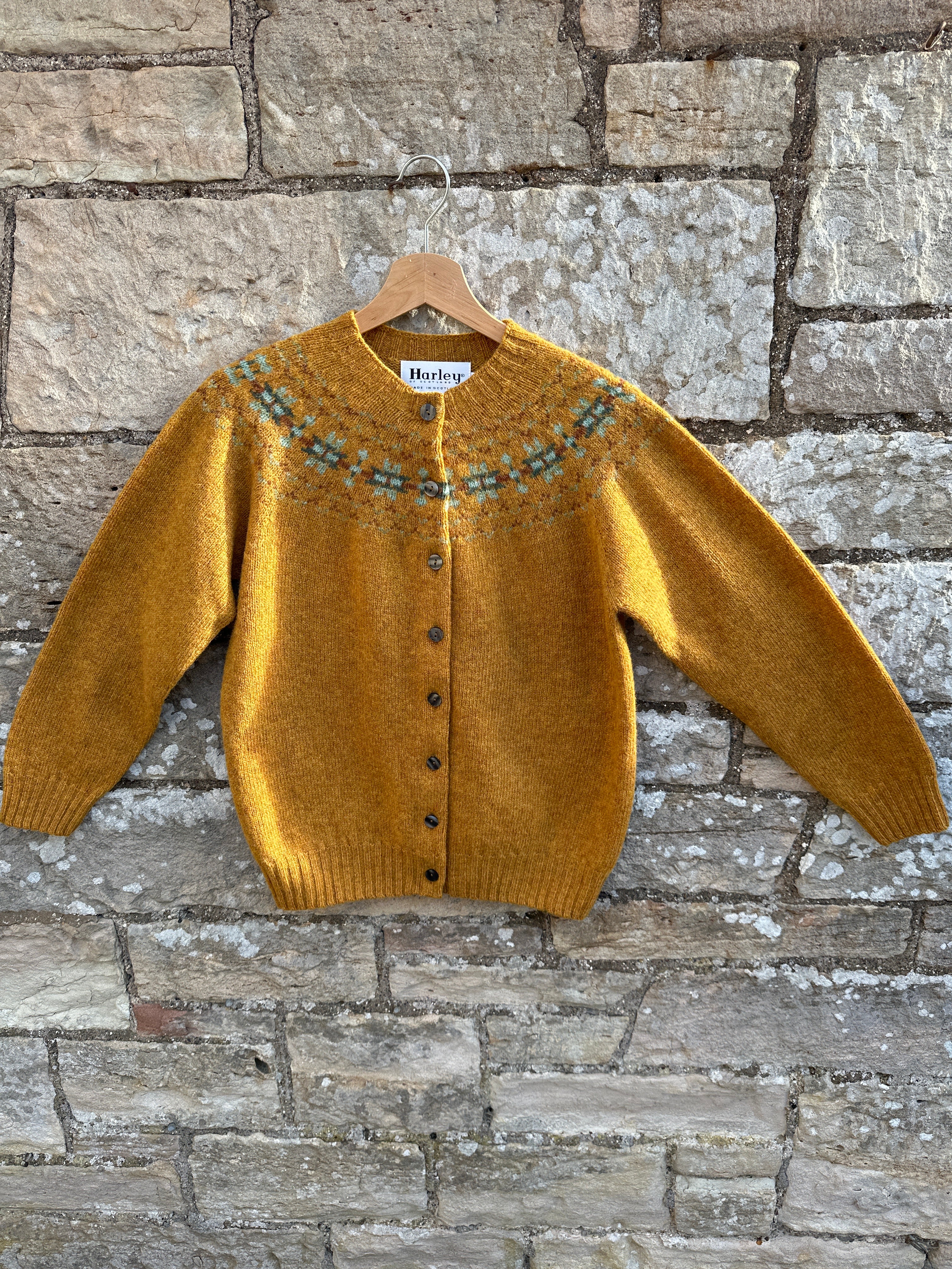 Harley Of Scotland Fairisle Cardigan In Cummin