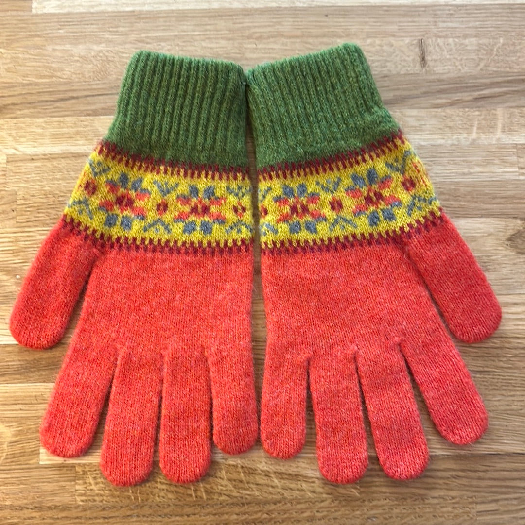 Green Grove Weavers Islay Gloves In Vibrant Orange Fairisle