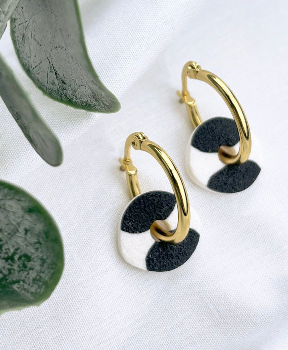 Signature Sydney Hoops