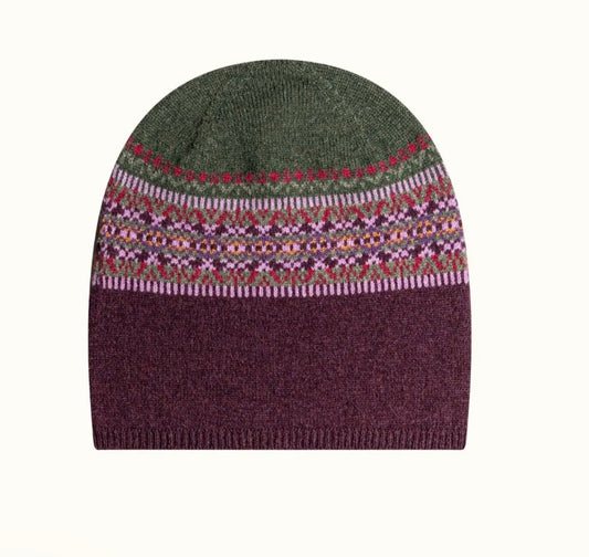 New Eribe Alloa Beanie In Tyrian-Thistle