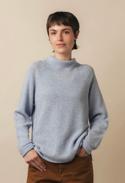 New Eribe Corry Raglan Pulllover In Angelite