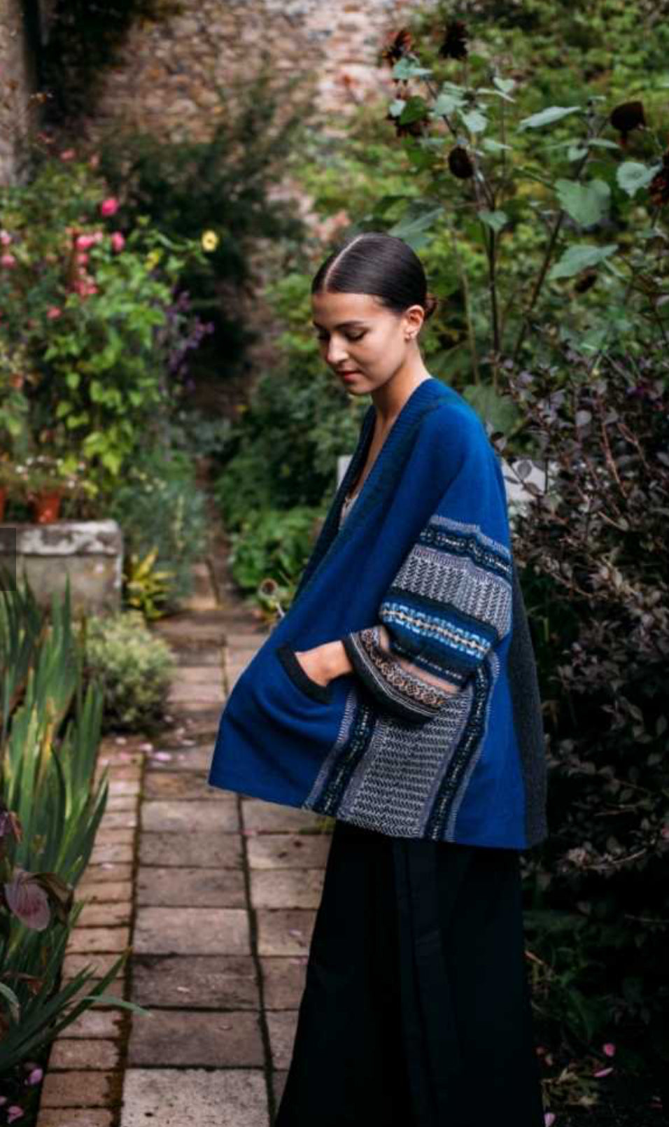 Eribe Knitwear Montrose Blanket Coat In New Hermes