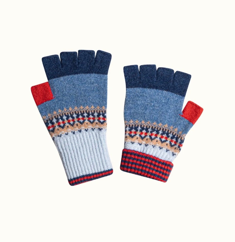 New Alloa Fingerless Gloves In Classic