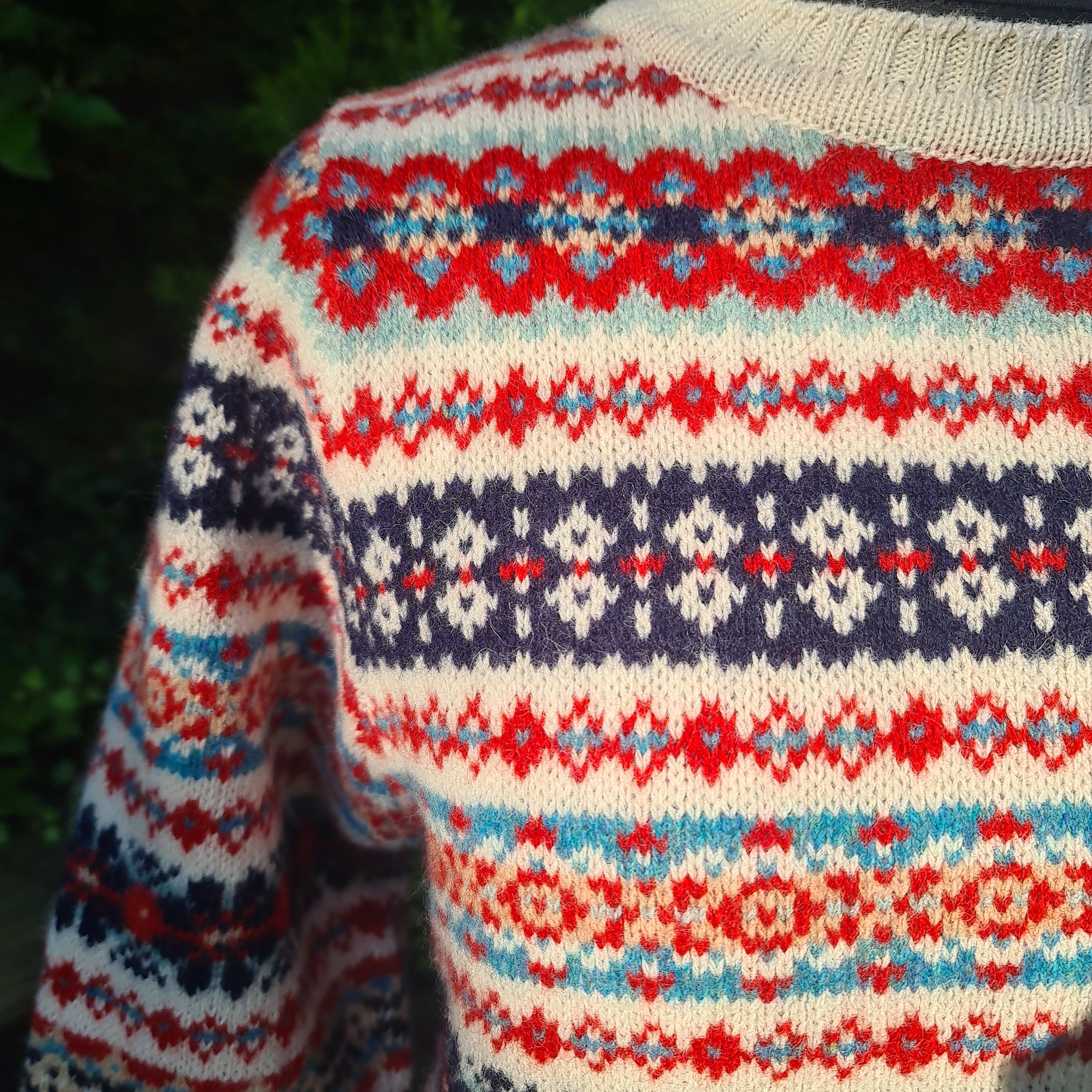 Harley Of Scotland All over Fairisle In Cream