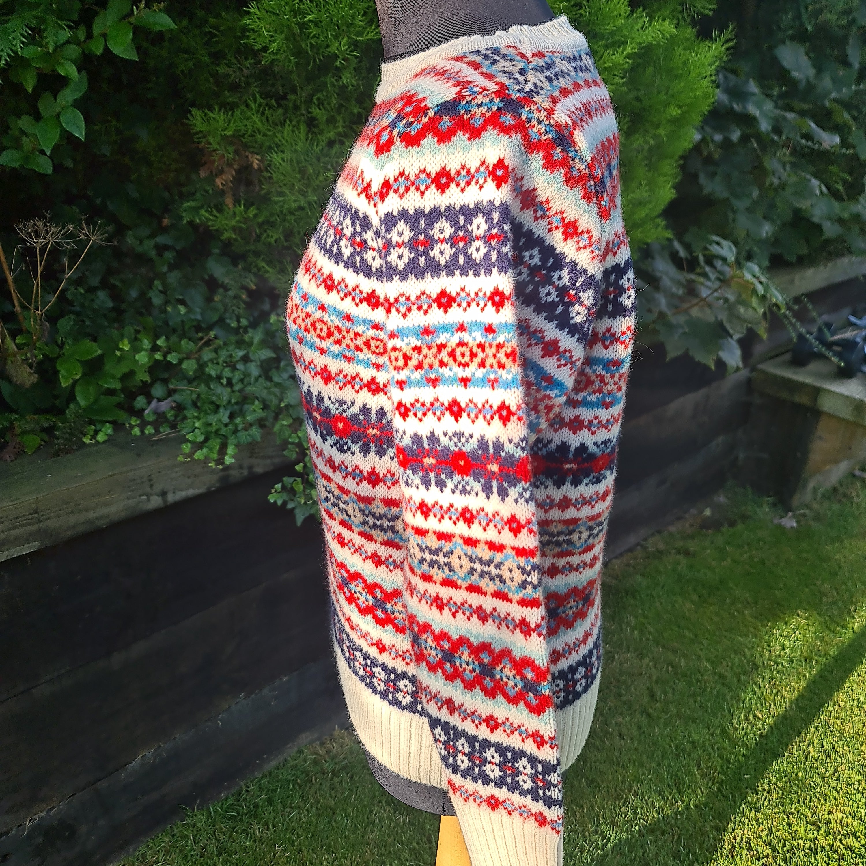 Harley Of Scotland All over Fairisle In Cream