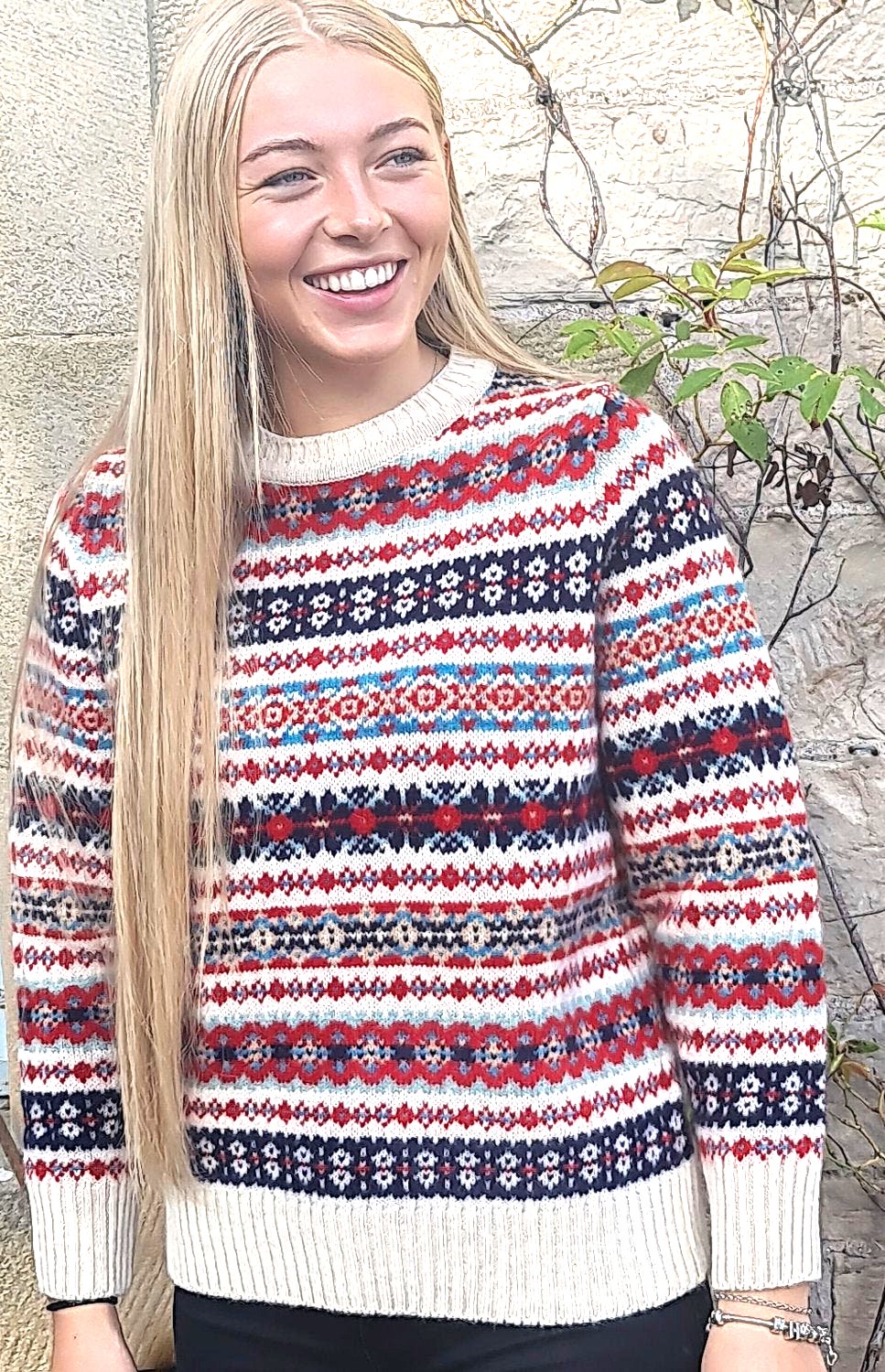 Harley Of Scotland All over Fairisle In Cream
